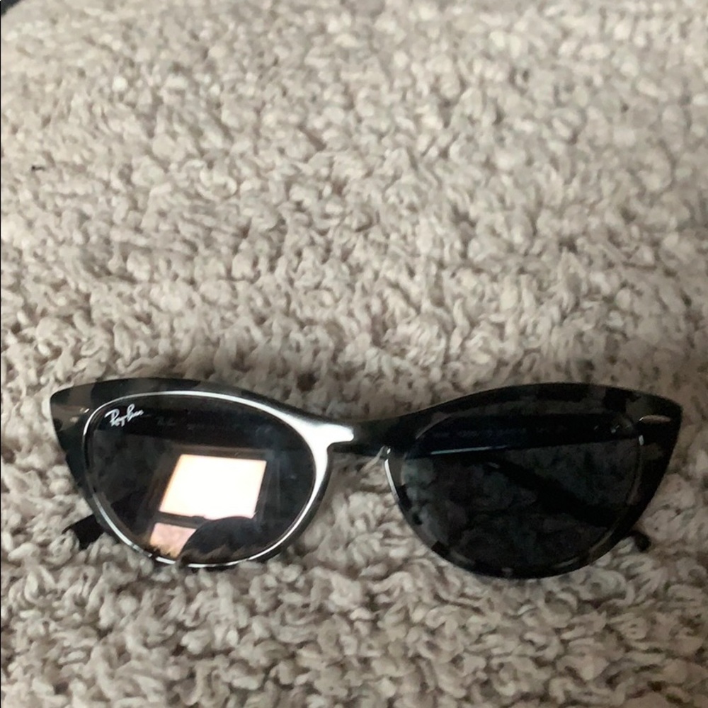 Ray bans: “Nina”